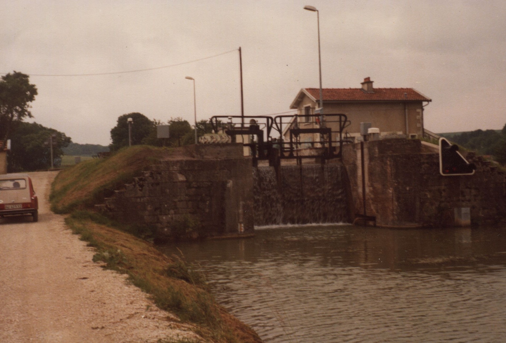 Imgb24